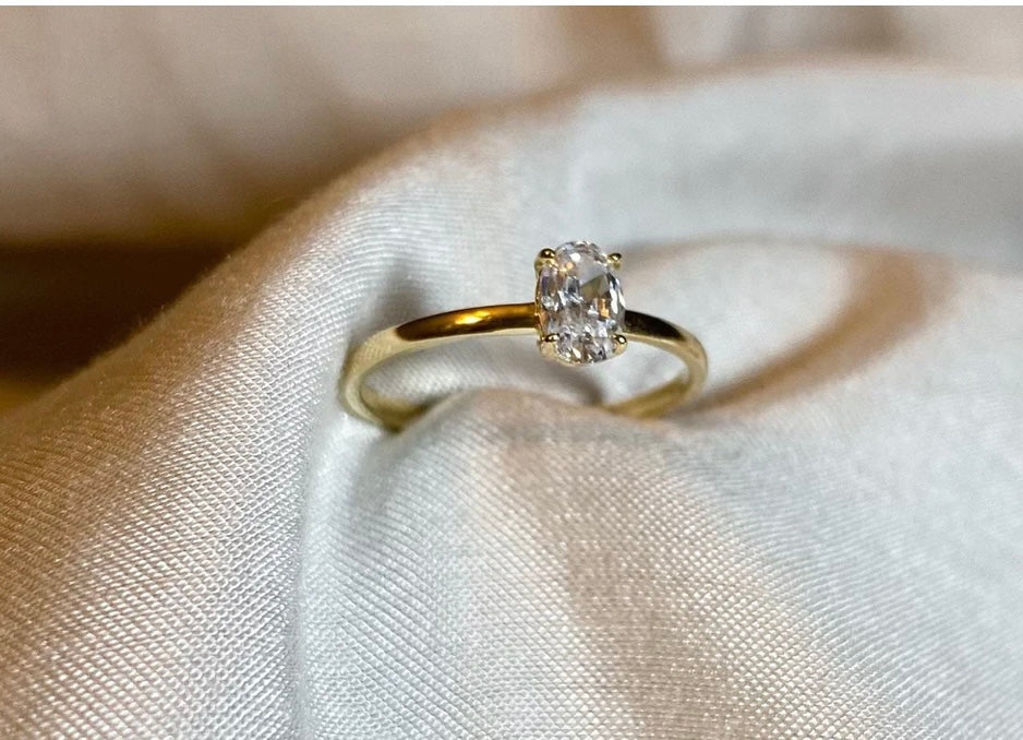 Oval Solitaire Ring