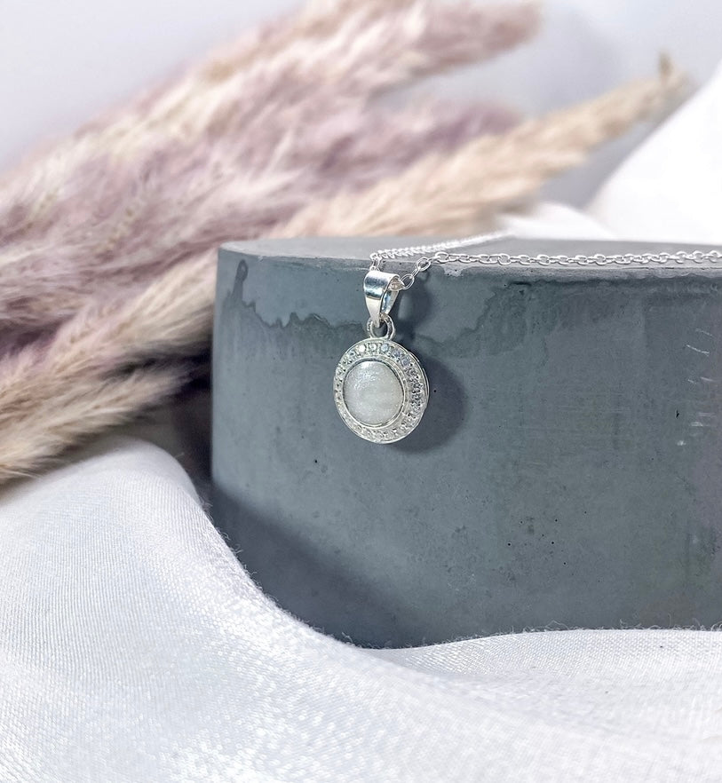 Round Halo Necklace