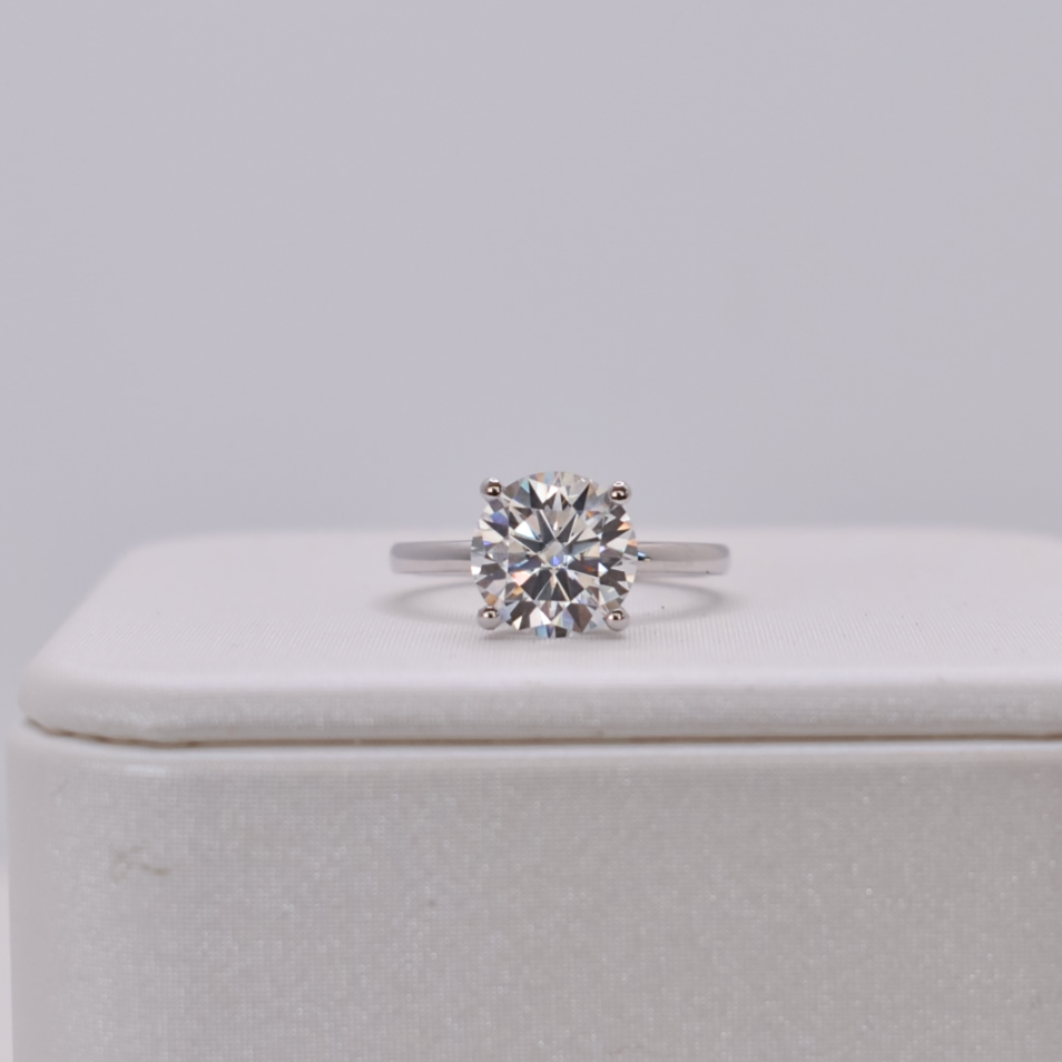 Round Solitaire Ring- Moissanite